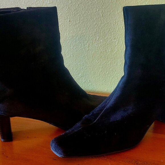AJ Valenci Black Suede Leather Ankle Boots - Size 7 - Picture 1 of 6